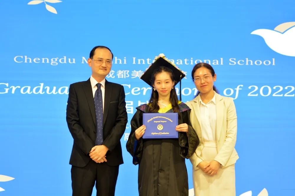 这个女孩不得了！学艺兼修，英国G5、加拿大TOP1等世界顶尖名校统统收入囊中！